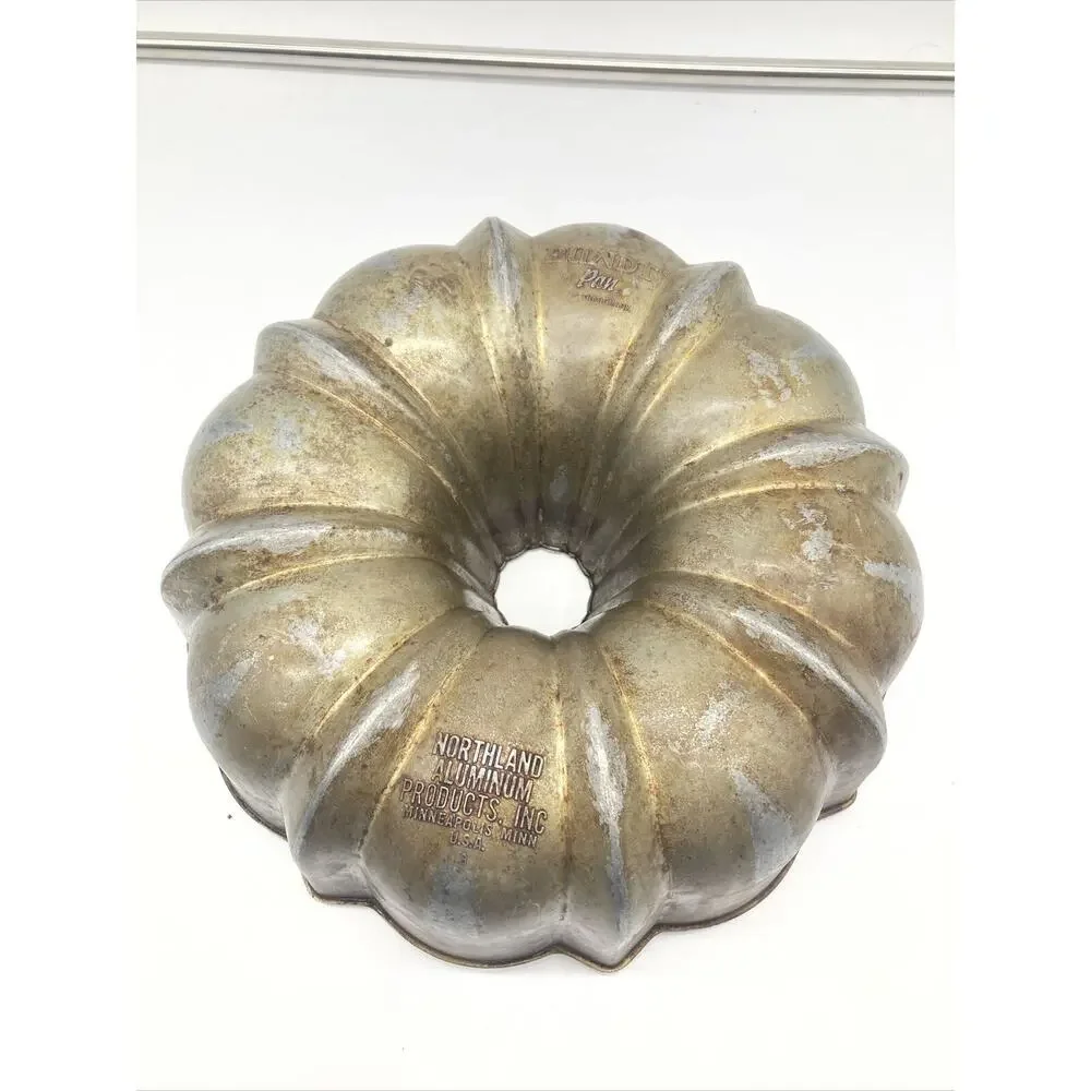 Northland Aluminum Products Inc vintage bundt®